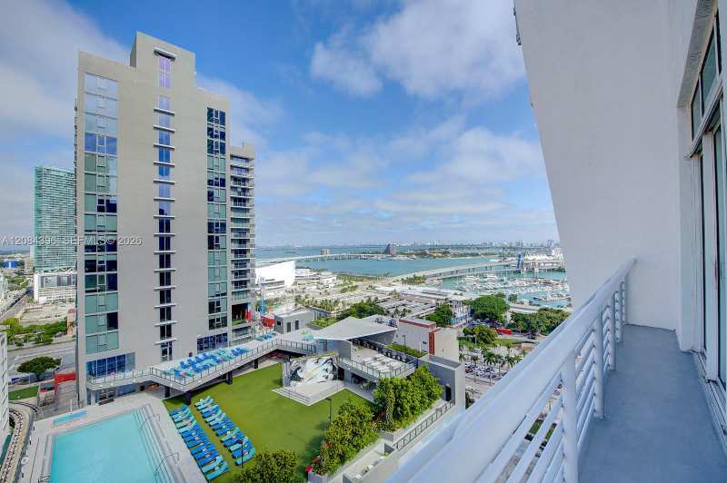 234 NE 3rd St, Miami FL 33132