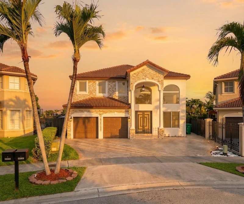 16401 SW 78th Terrace, Miami FL 33193
