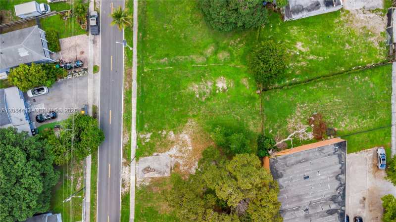 24 NW 5th Ave, Dania Beach FL 33004