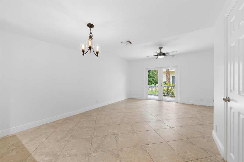 1843 NE 15TH Avenue, Fort Lauderdale FL 33305