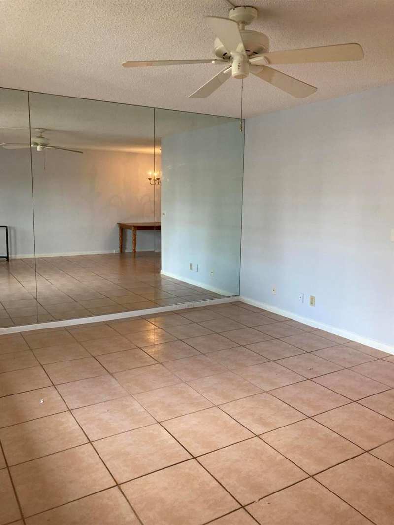 2094 Cornwall E, Boca Raton FL 33434