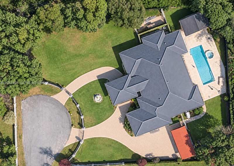 7625 SW 75th Ave, Miami FL 33143