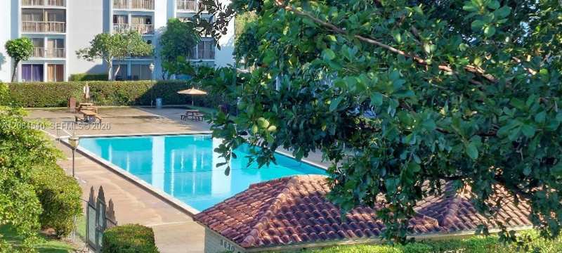 8710 N Sherman Cir # 403, Miramar FL 33025