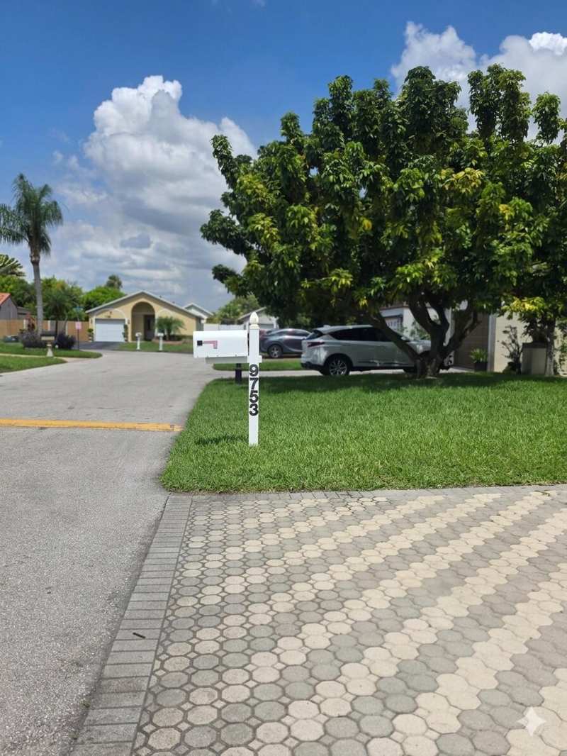 9753 NW 45TH Street, Sunrise FL 33351