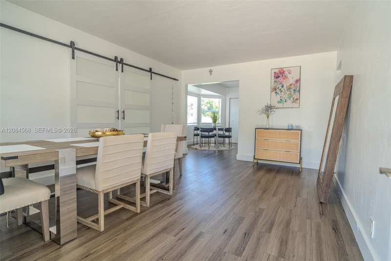 2533 Wiley St, Hollywood FL 33020