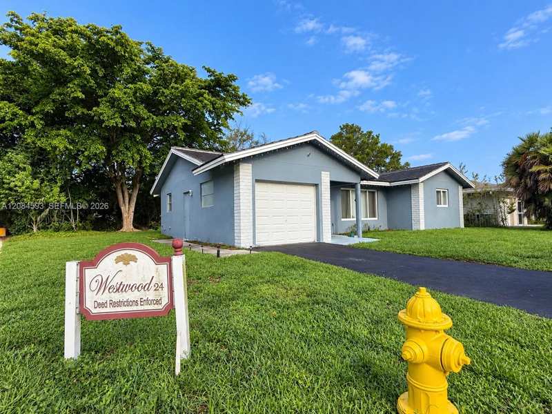 8001 NW 108 AVE, Tamarac FL 33321