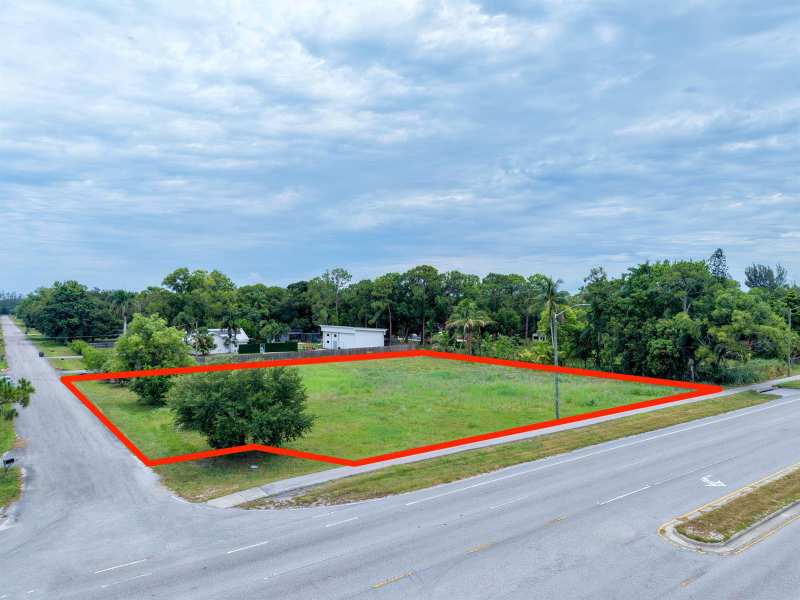 16430 E Downers Drive E, Loxahatchee FL 33470