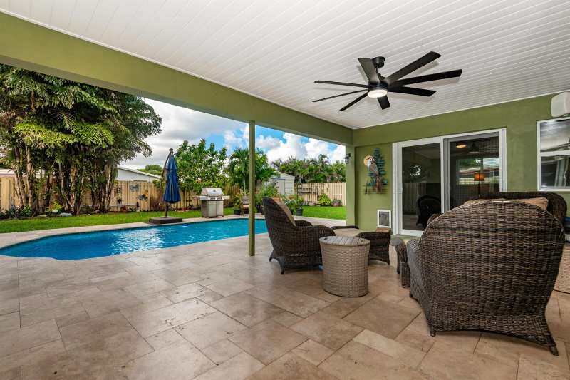 6912 NW 5TH Place, Margate FL 33063