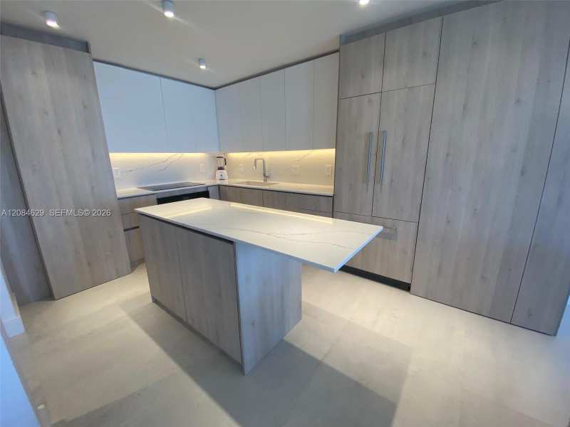 1901 Brickell Ave # B2411, Miami FL 33129