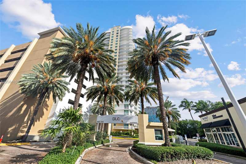 1745 E Hallandale Beach Blvd # 2204W, Hallandale Beach FL 33009