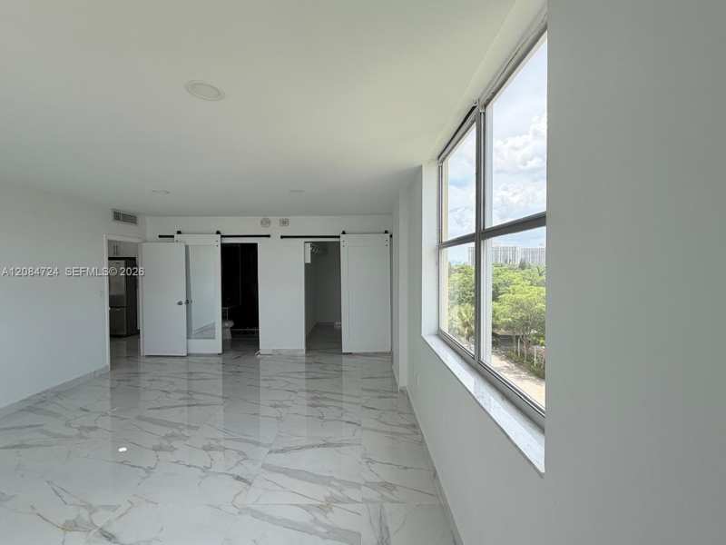 11111 Biscayne Blvd # 6E, Miami FL 33181