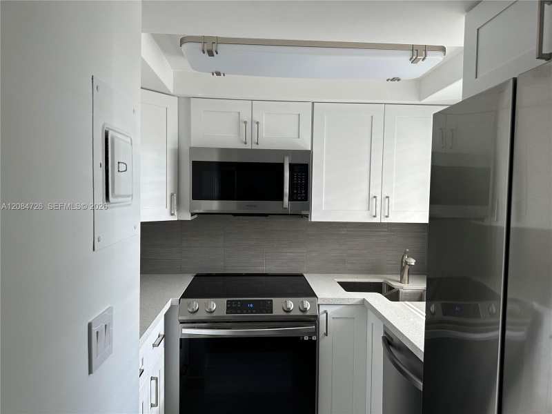 1333 E Hallandale Beach Blvd # 423, Hallandale Beach FL 33009