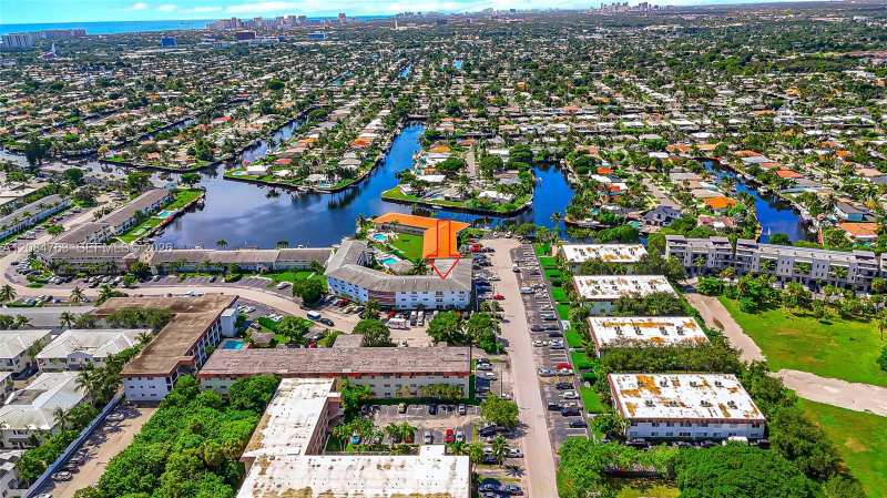 600 Pine Dr # 104, Pompano Beach FL 33060