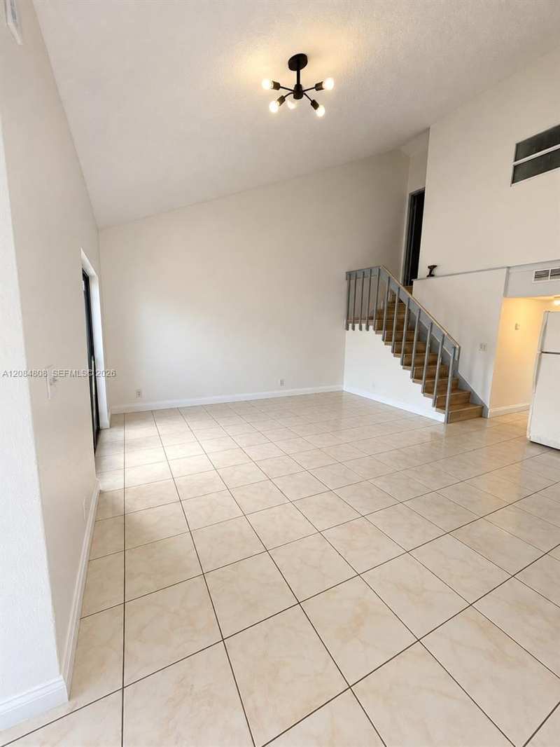 2237 NW 55th Ter, Lauderhill FL 33313
