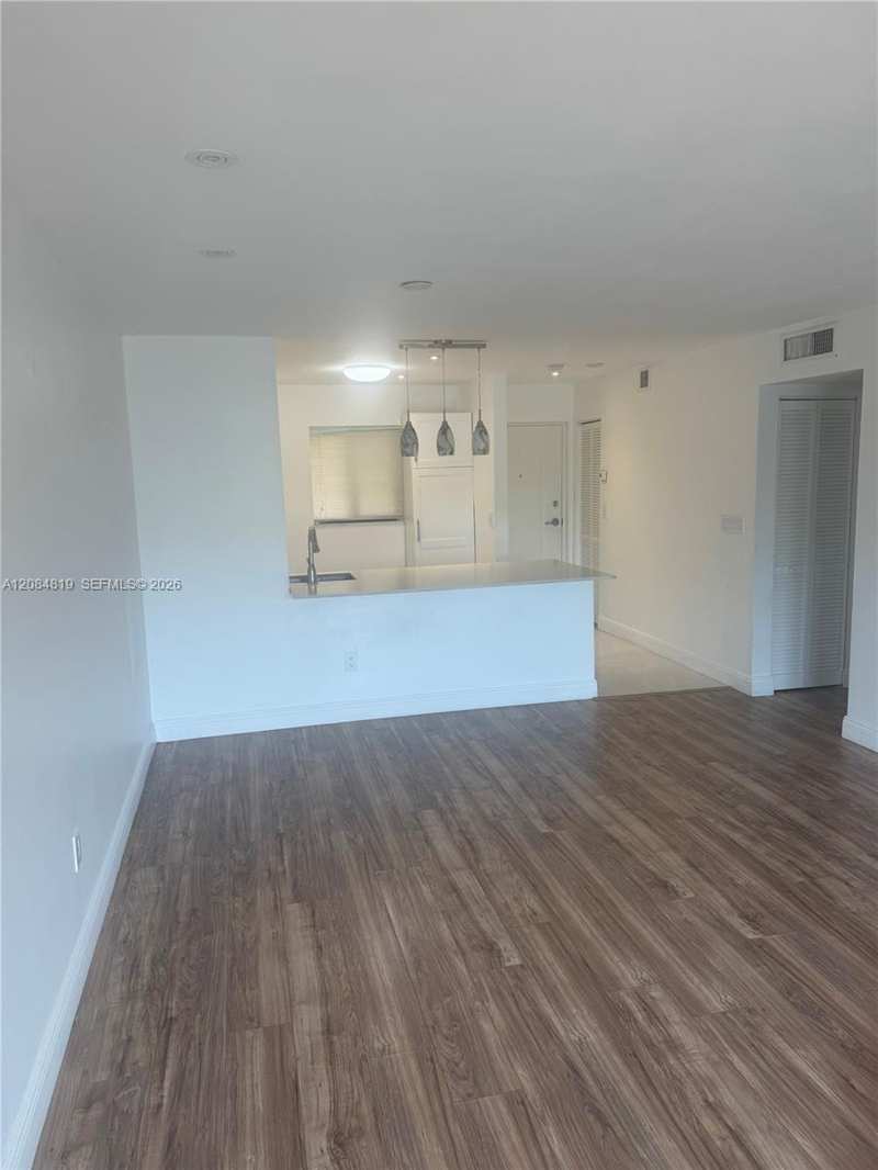 7810 Camino Real # 306, Miami FL 33143