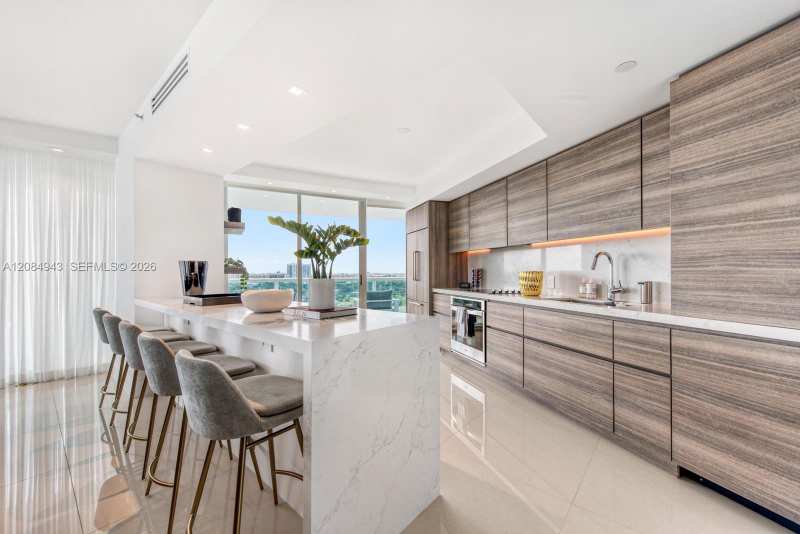 2127 Brickell Ave # 1605, Miami FL 33129