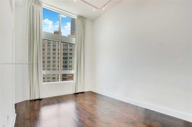 1900 N Bayshore Drive # 912, Miami FL 33132