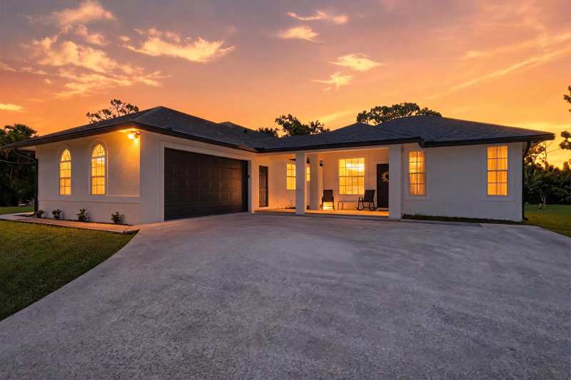 18220 90TH Street N, FL 33470