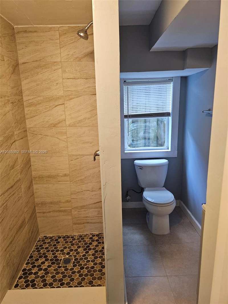 807 SW 4th St, Fort Lauderdale FL 33312