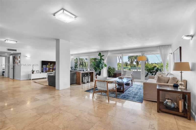 199 Ocean Lane Dr # 310, Key Biscayne FL 33149