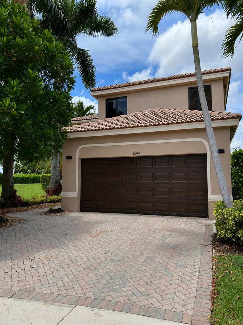1094 BLUEWOOD Terrace, Weston FL 33327