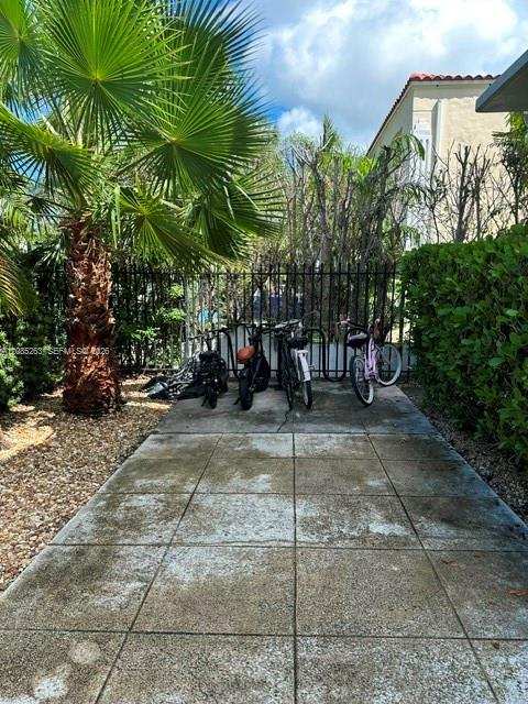 1525 Meridian Ave # 101, Miami Beach FL 33139