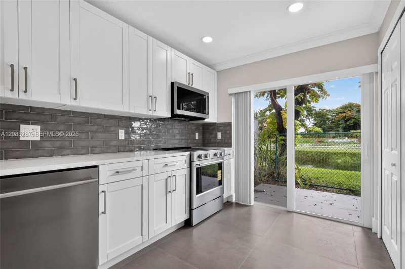5775 NW 109th Ave # 13, Doral FL 33178