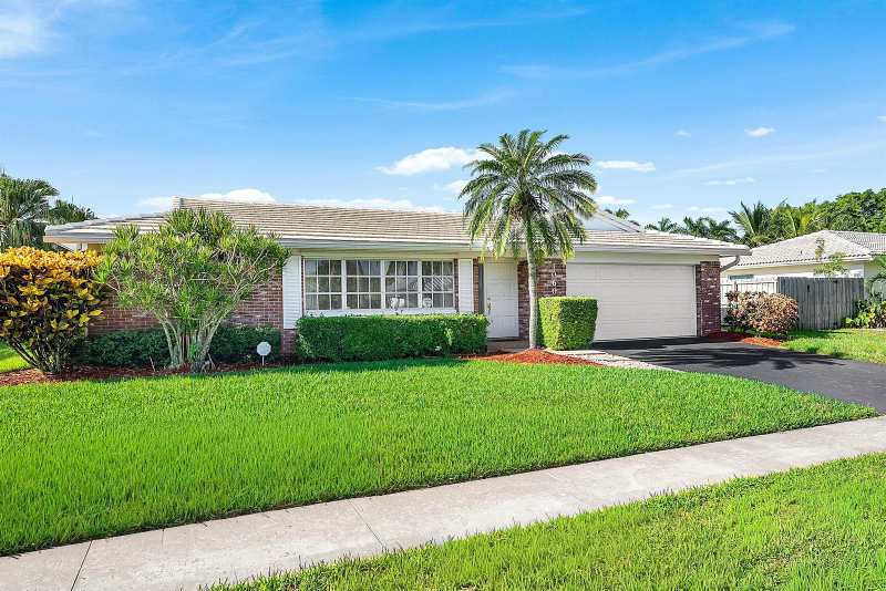 1060 NW 9th Street, Boca Raton FL 33486