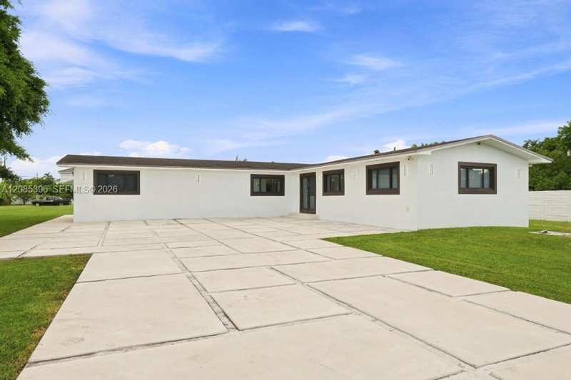 100 NW 120th Ave, Miami FL 33182