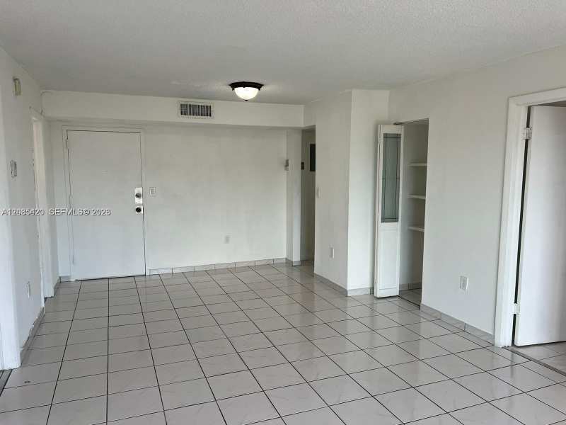 4717 NW 7th St # 10, Miami FL 33126