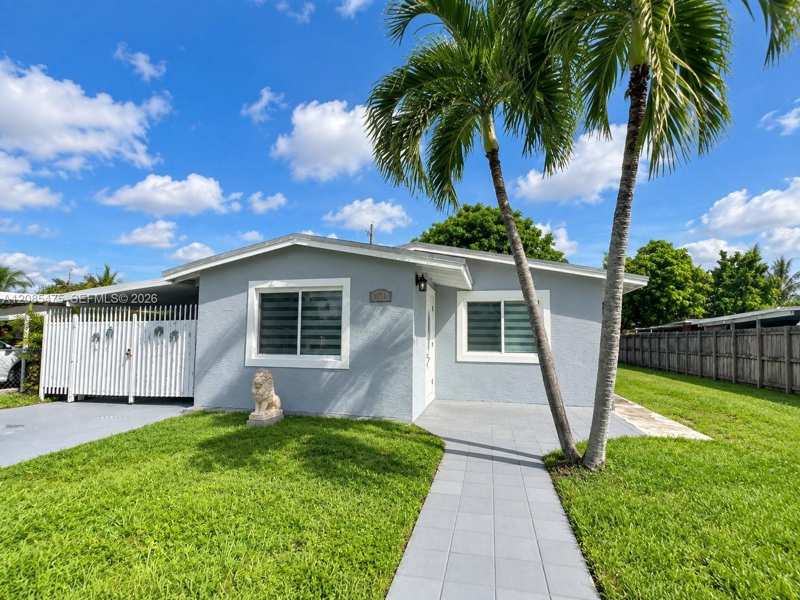 871 SE 4th Pl, Hialeah FL 33010