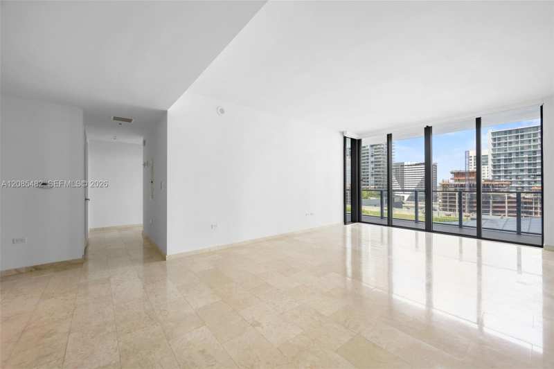 68 SE 6th St # 910, Miami FL 33131