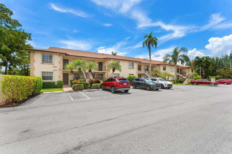 1502 PINECREST Circle # C, Jupiter FL 33458