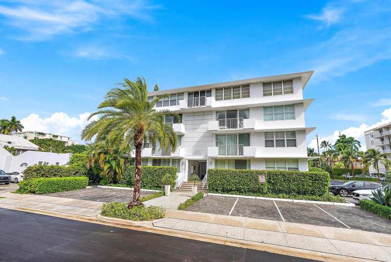 401 Peruvian Avenue # 303, Palm Beach FL 33480
