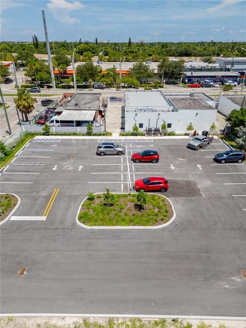 10822-10836 NW 7th Ave, Miami FL 33168