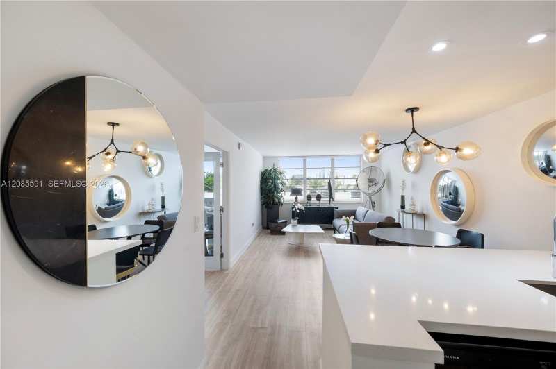 1020 Meridian Ave # 302, Miami Beach FL 33139