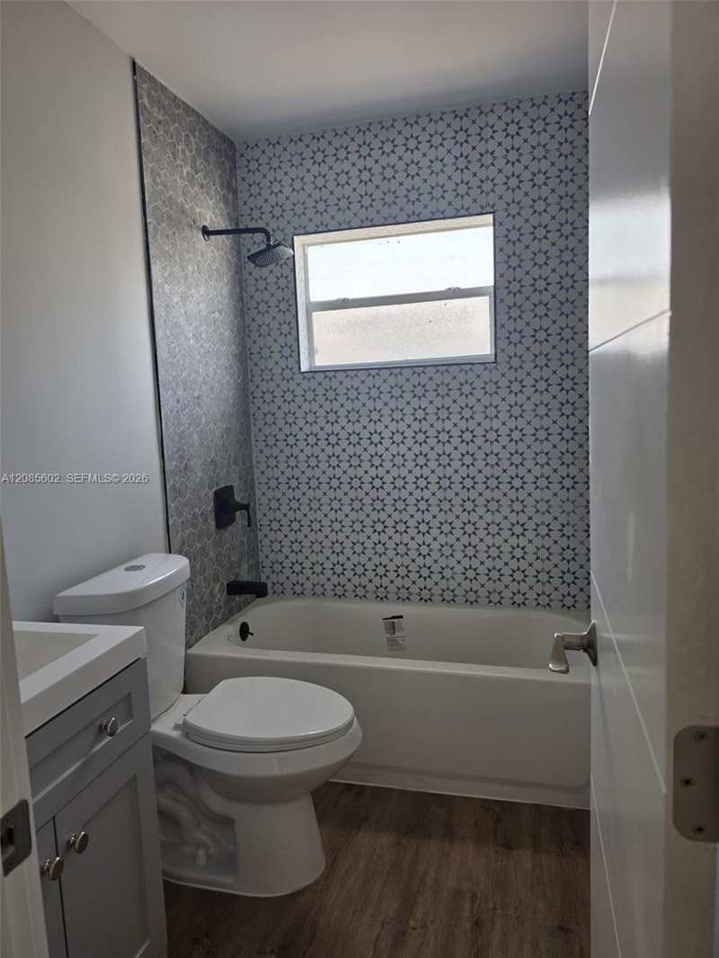 570 NE 63rd St # 3, Miami FL 33138