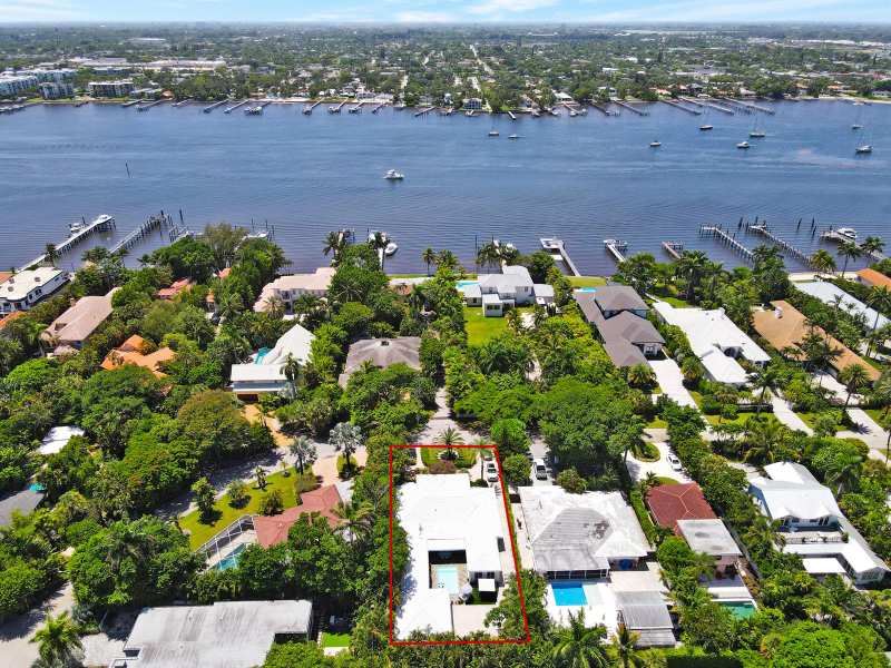 714 S Atlantic Drive, Lantana FL 33462