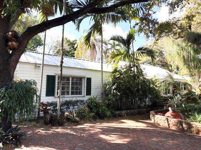 41 SW 5TH Street, Dania Beach FL 33004