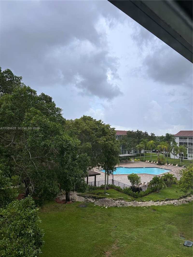 1351 SW 125th Ave # 405S, Pembroke Pines FL 33027