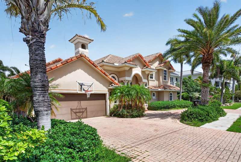 4901 NE 29th Avenue, Lighthouse Point FL 33064