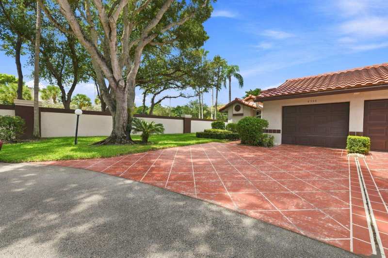 6356 Kings Gate Circle, Delray Beach FL 33484
