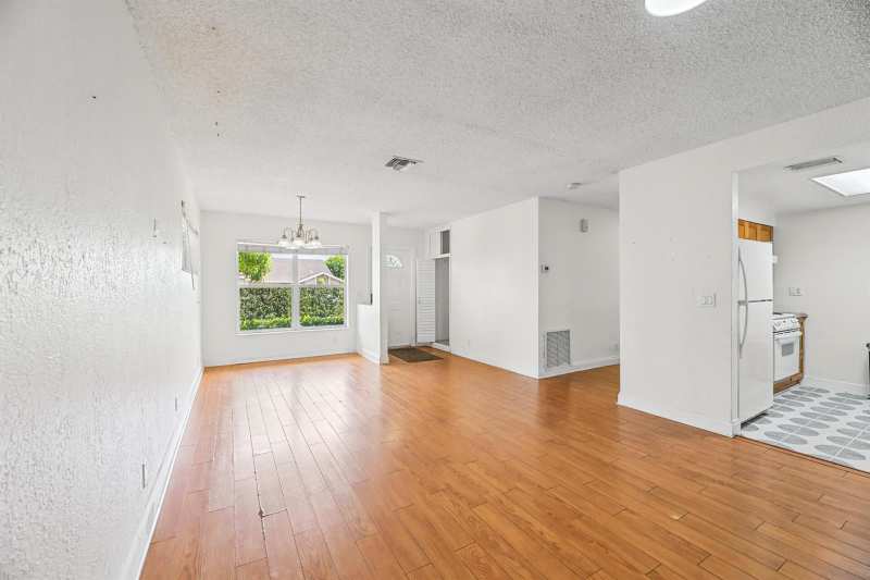 522 HERON Drive, Delray Beach FL 33444
