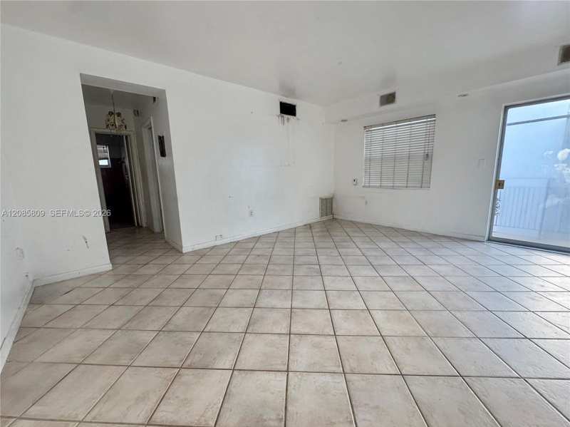 75 Washington Ave # 20, Miami Beach FL 33139