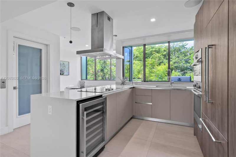 9350 Bay Harbor Ter # 9356, Bay Harbor Islands FL 33154