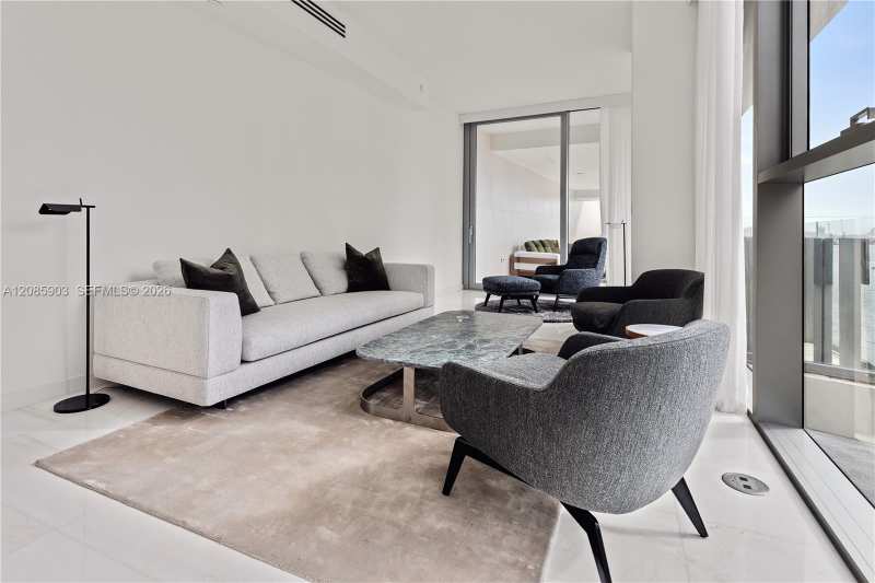 300 Biscayne Blvd Way # 1404W, Miami FL 33131