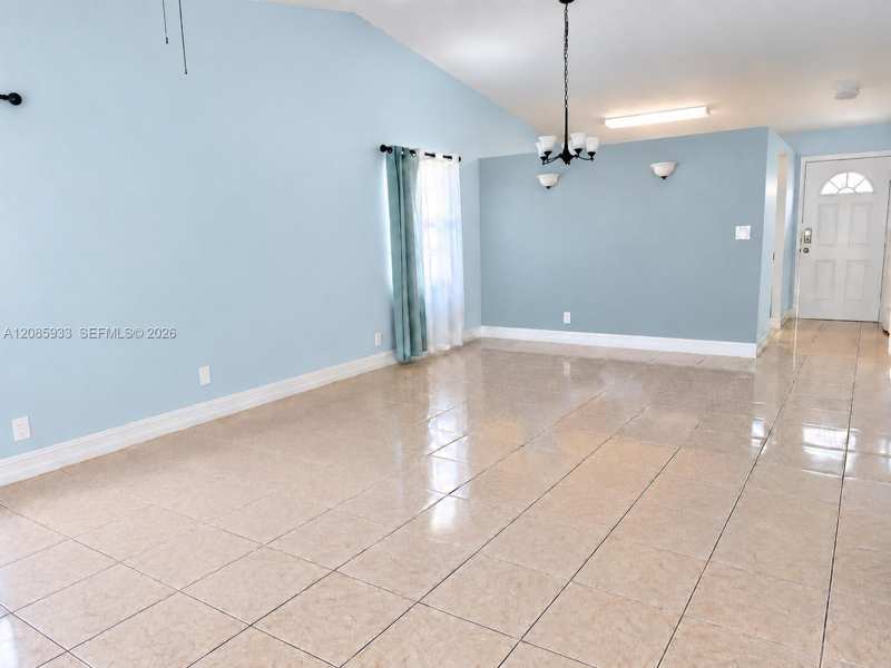 401 NW 43rd St, Deerfield Beach FL 33064