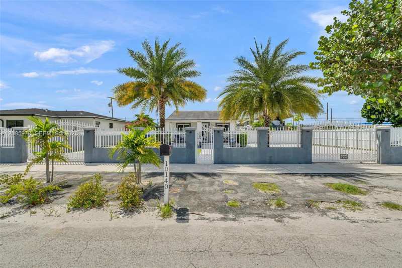 10140 NW 26th Ave, Miami FL 33147