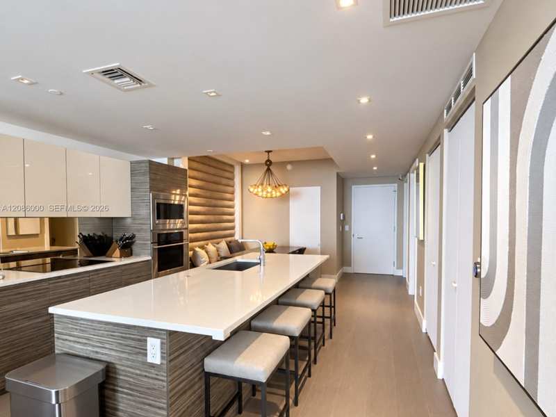 460 NE 28th St # 3503, Miami FL 33137