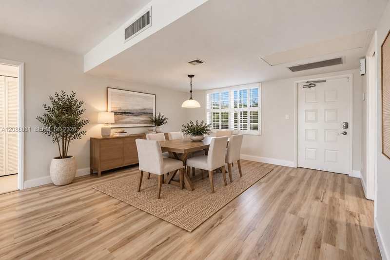 555 Oaks Ln # 309, Pompano Beach FL 33069